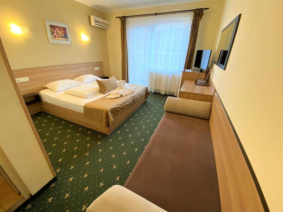 Cristal Guest house